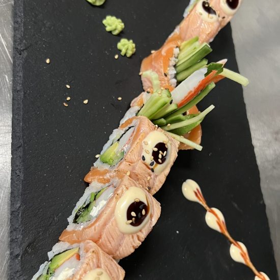 70. Dragon Lachs Roll